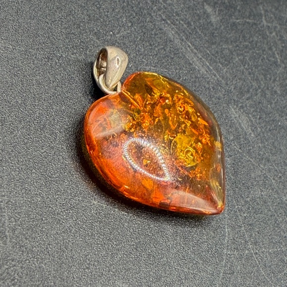 Vintage Amber Heart Shaped Jewelry Pendant Charm, Sterling Silver 925 Bail - Picture 6 of 10